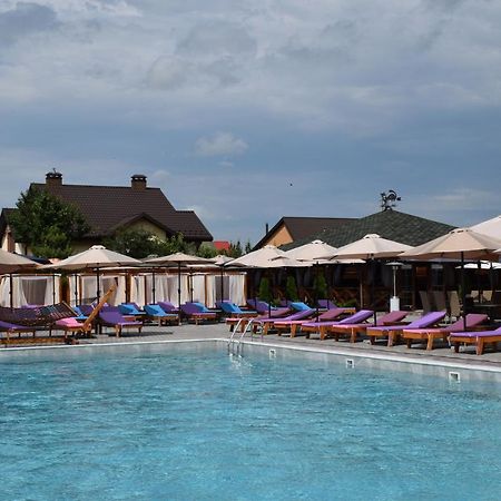 Relax Complex Hotel Boryspil Exterior photo