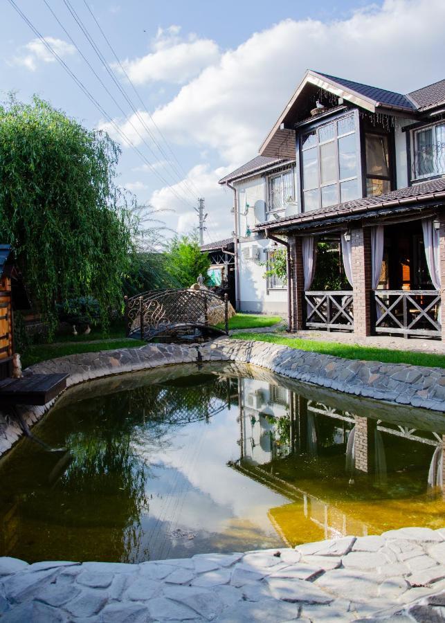 Relax Complex Hotel Boryspil Exterior photo